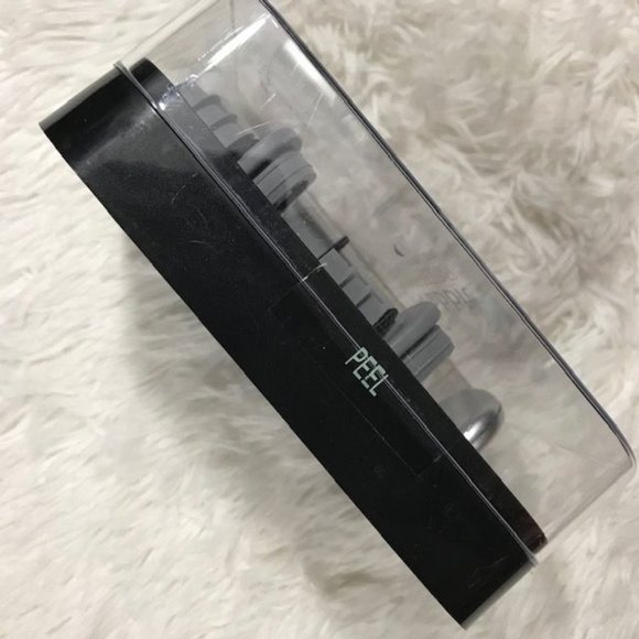 NWOT Rabbit Wine Stainless Steel Preserver with Two Vacuum Stoppers - Silver - Picture 6 of 10